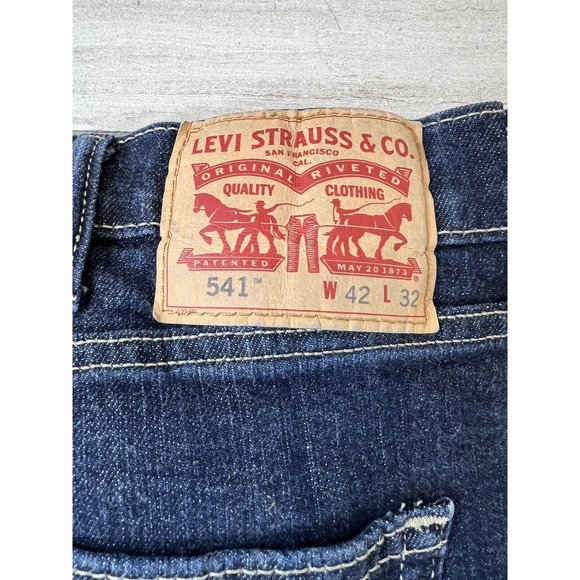 Levi's 541 Jeans Men's 42x32 Blue Denim Red Tab Athletic Taper Fit Dark‎ *see - Picture 3 of 7